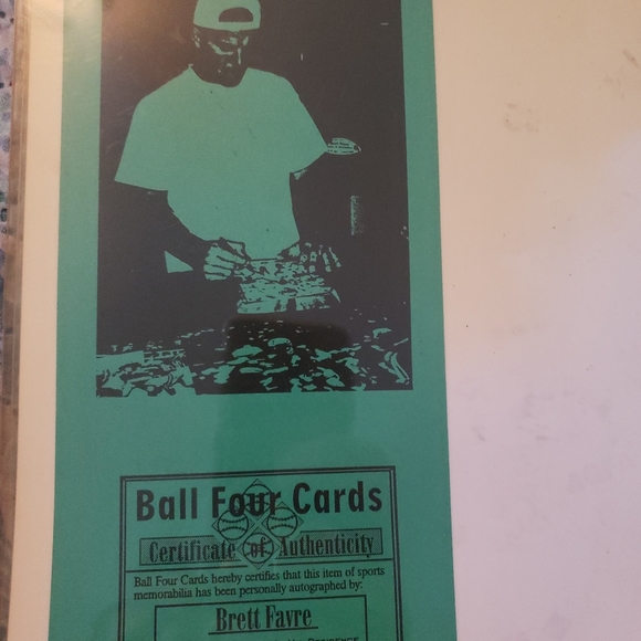 Brette Favre signed photo - Picture 2 of 2